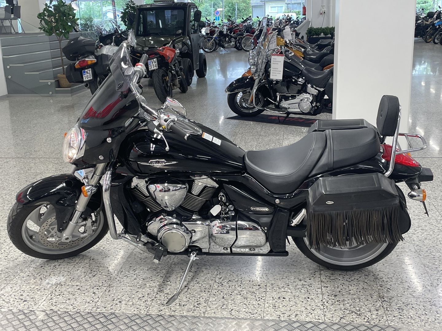 SUZUKI INTRUDER 2008