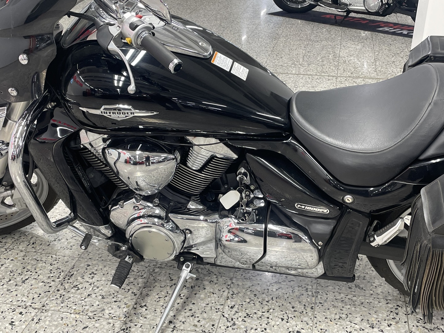 SUZUKI INTRUDER 2008