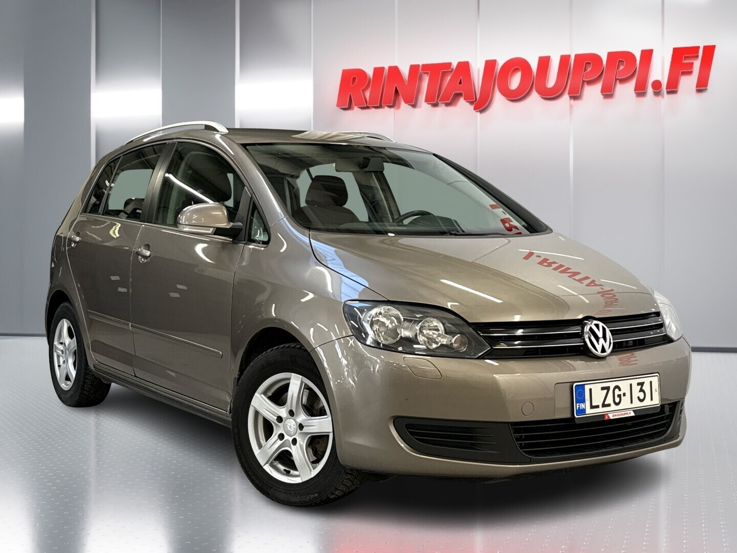 VOLKSWAGEN Golf Plus 2010