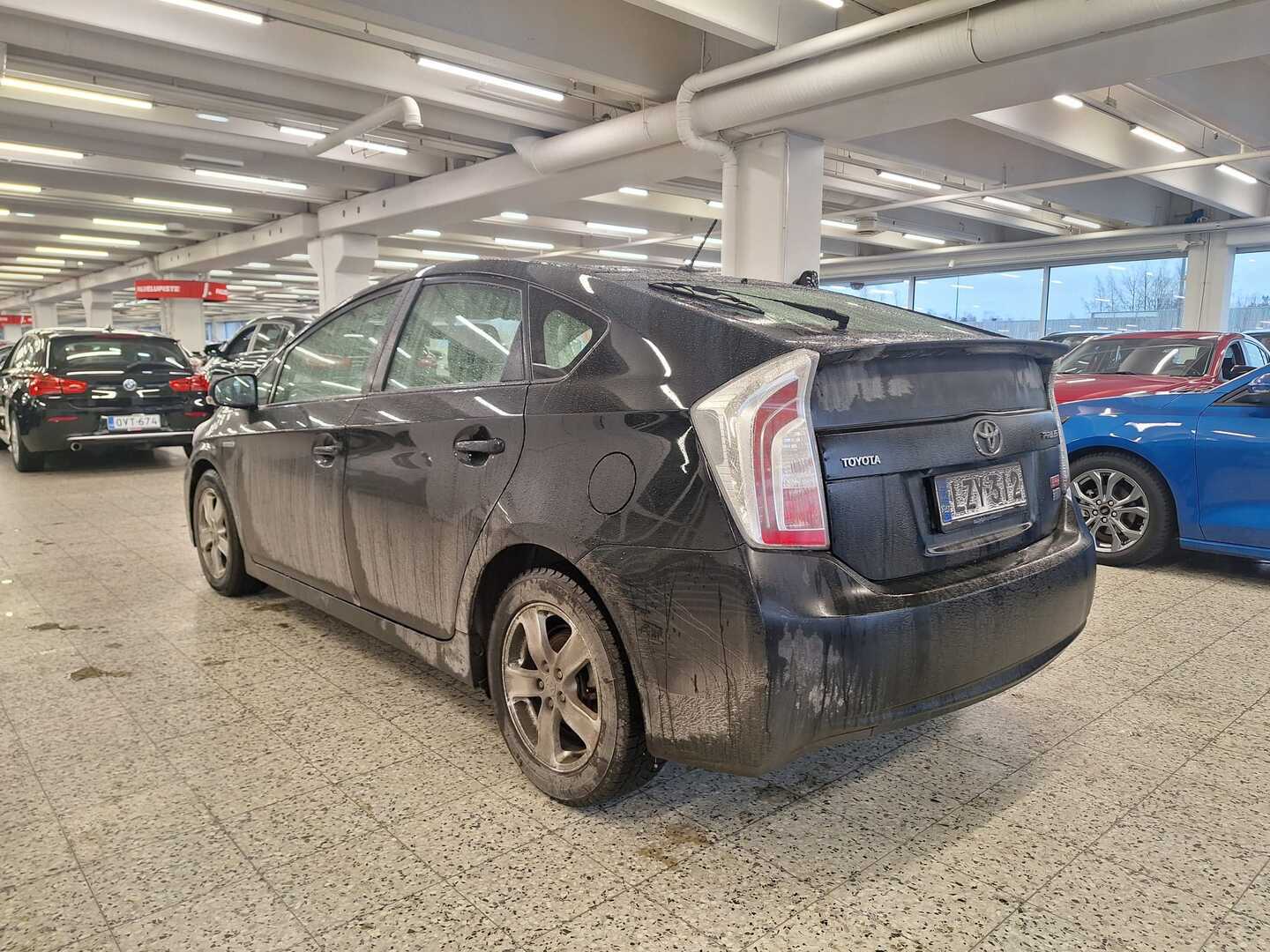 TOYOTA Prius 2012
