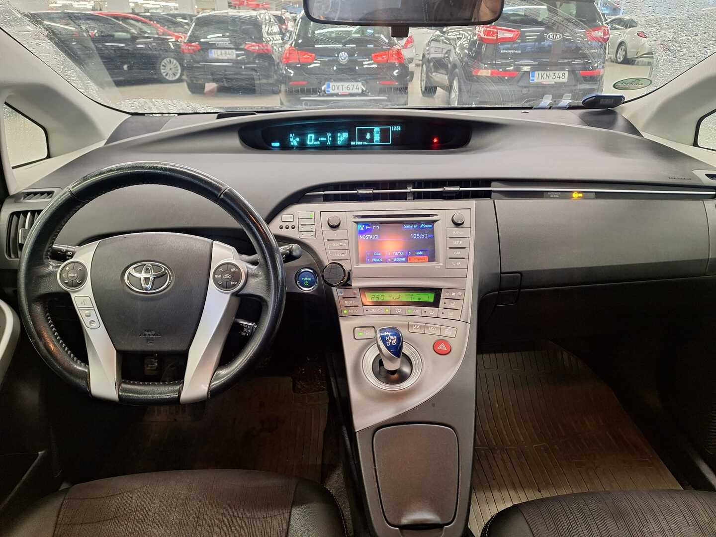 TOYOTA Prius 2012