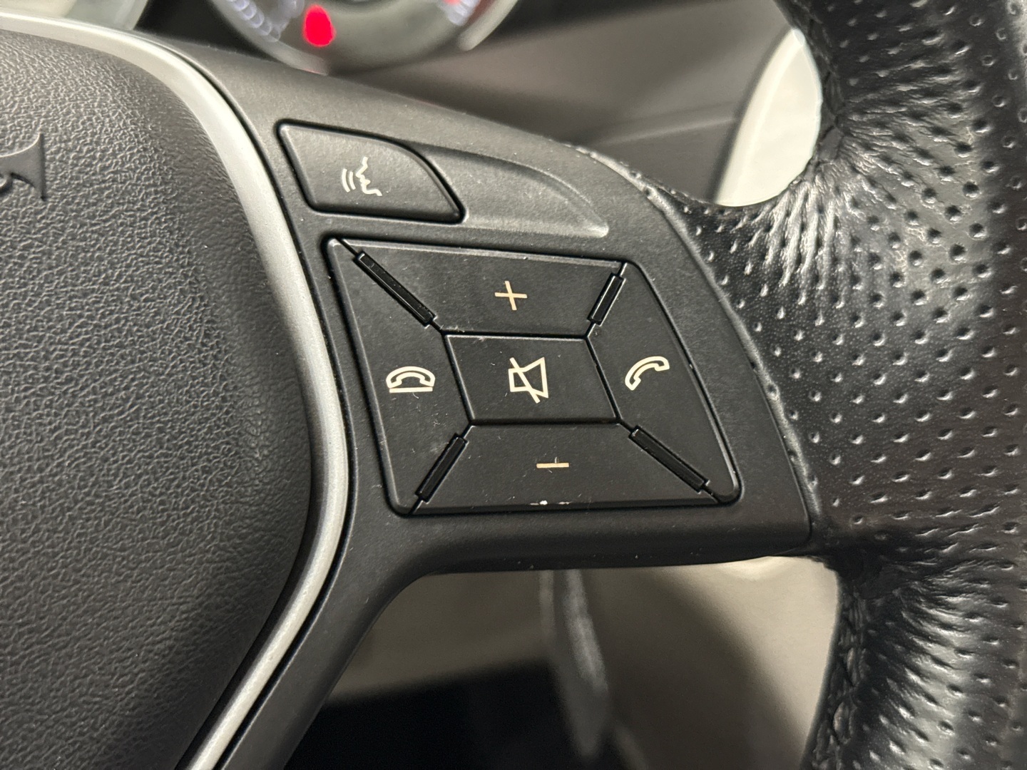 MERCEDES-BENZ C 2012