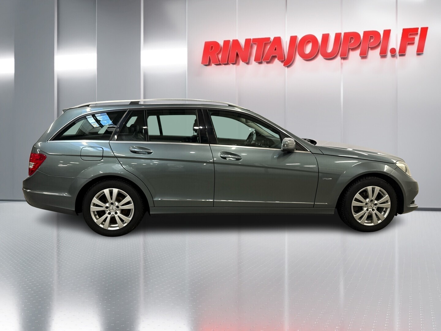 MERCEDES-BENZ C 2011