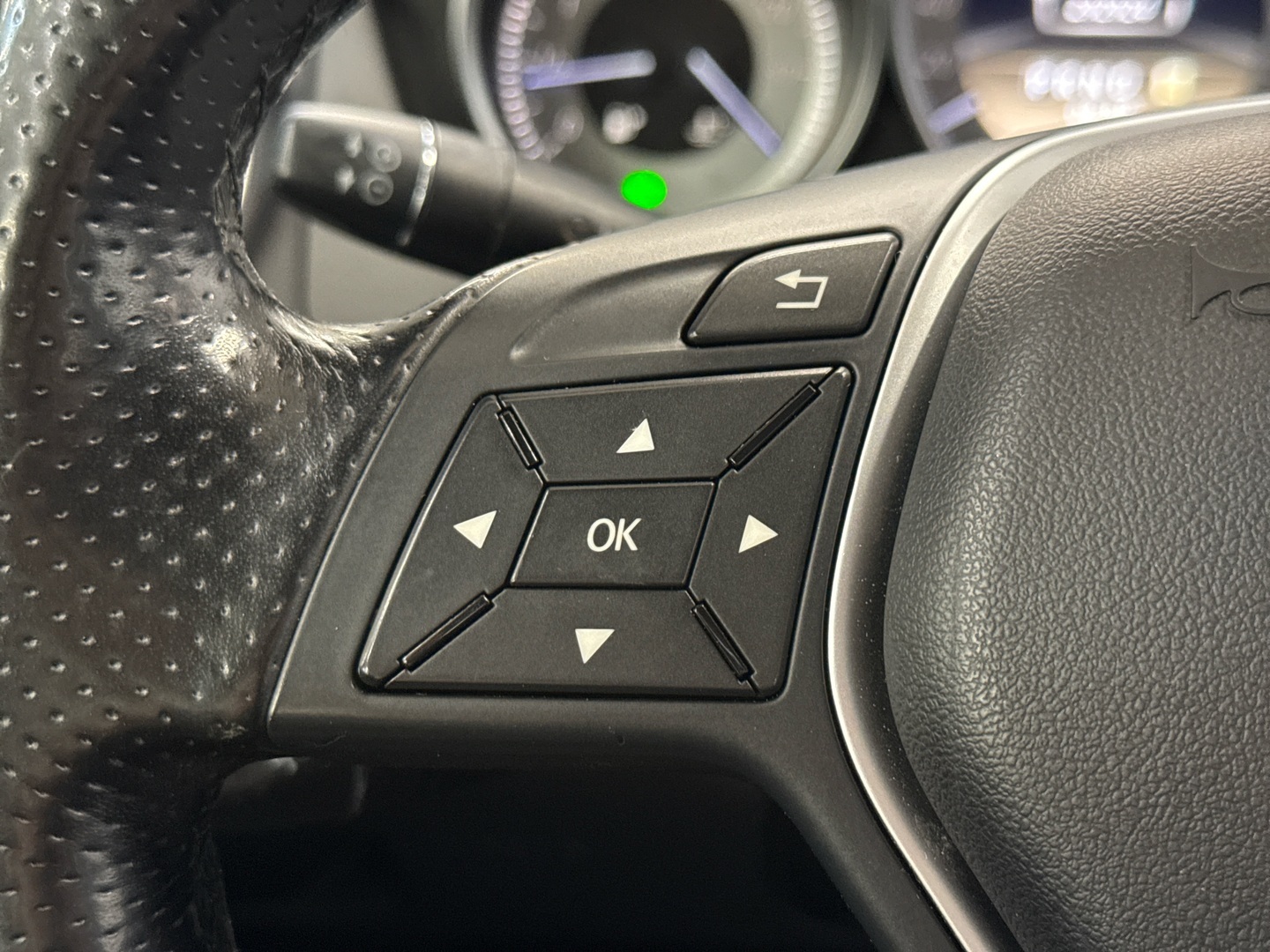 MERCEDES-BENZ C 2011