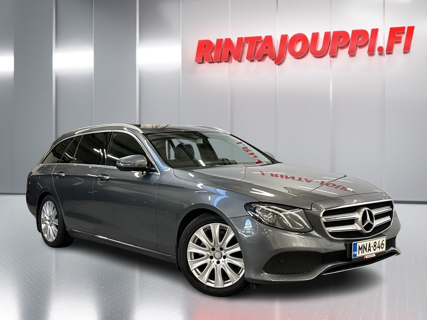 MERCEDES-BENZ E 2017