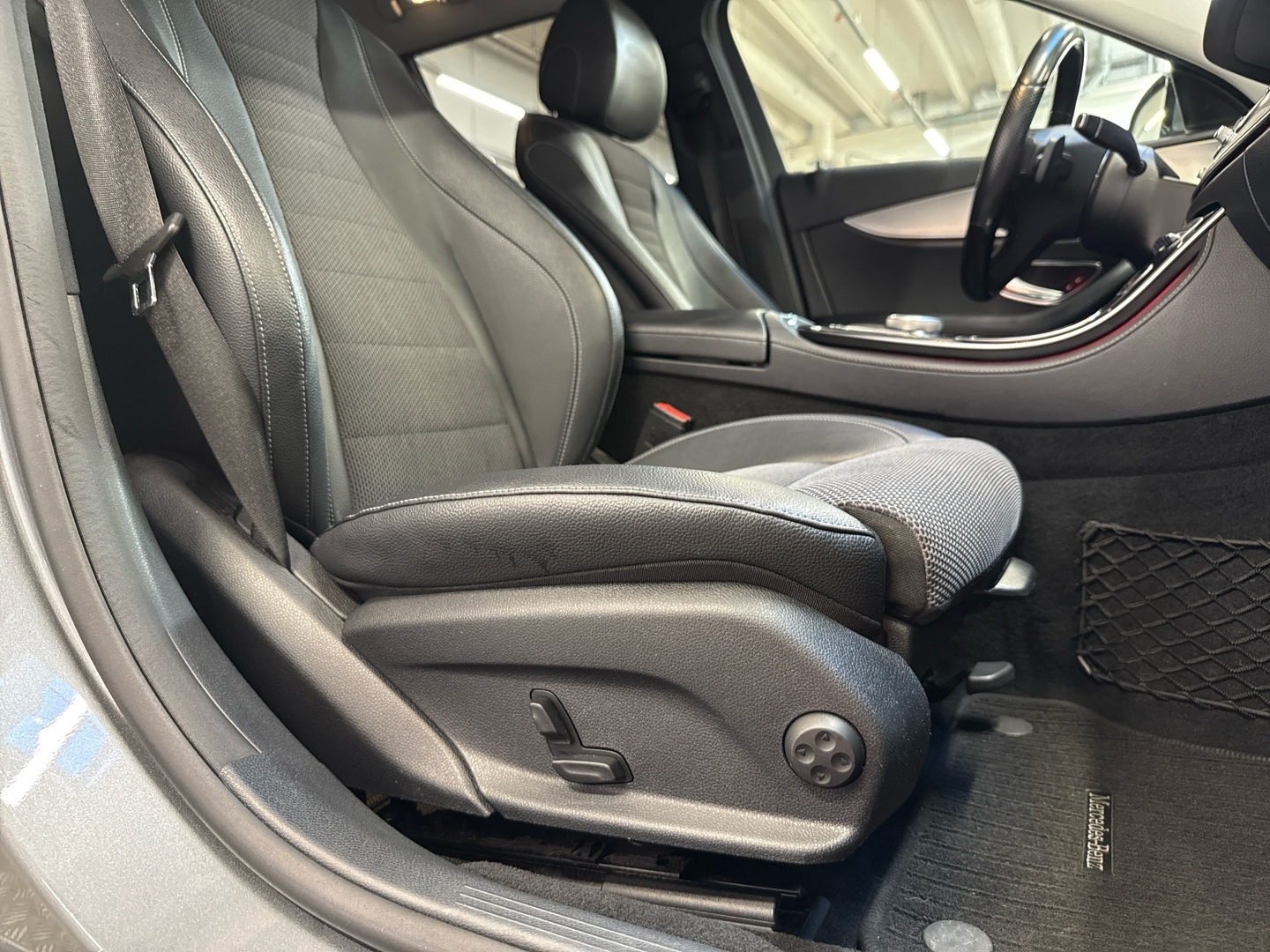 MERCEDES-BENZ E 2017