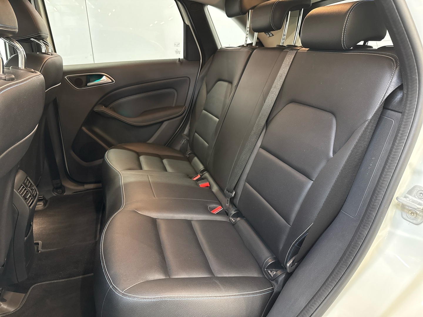 MERCEDES-BENZ B 2016