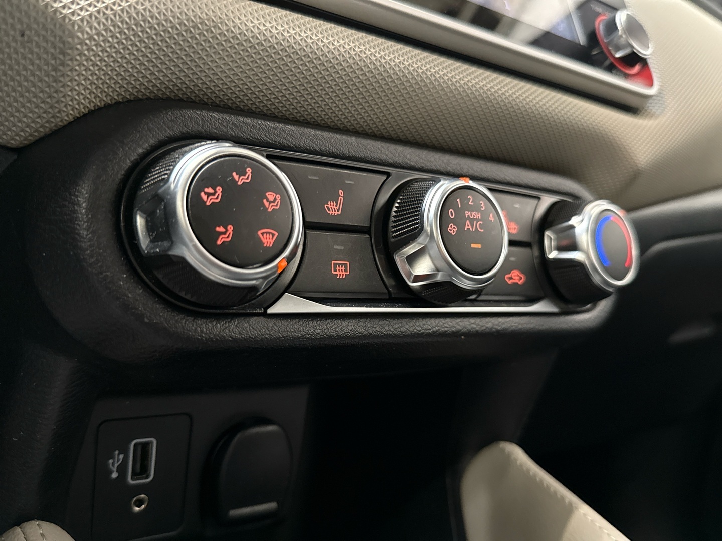 NISSAN Micra 2019