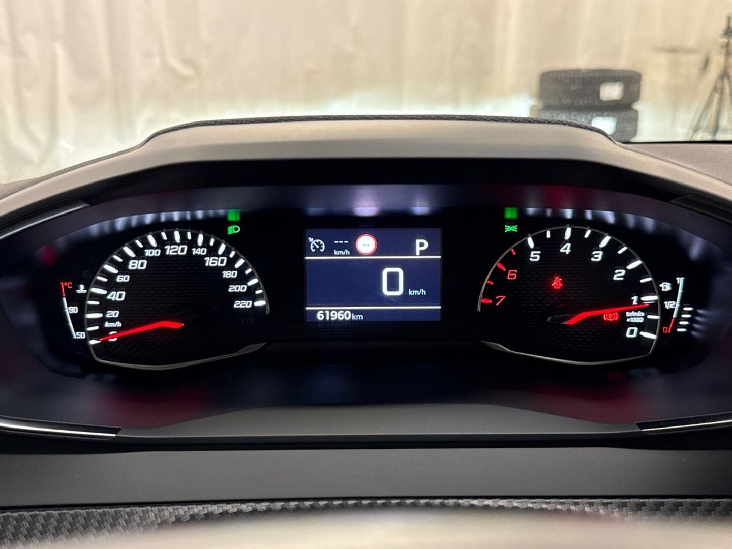 PEUGEOT 208 2022