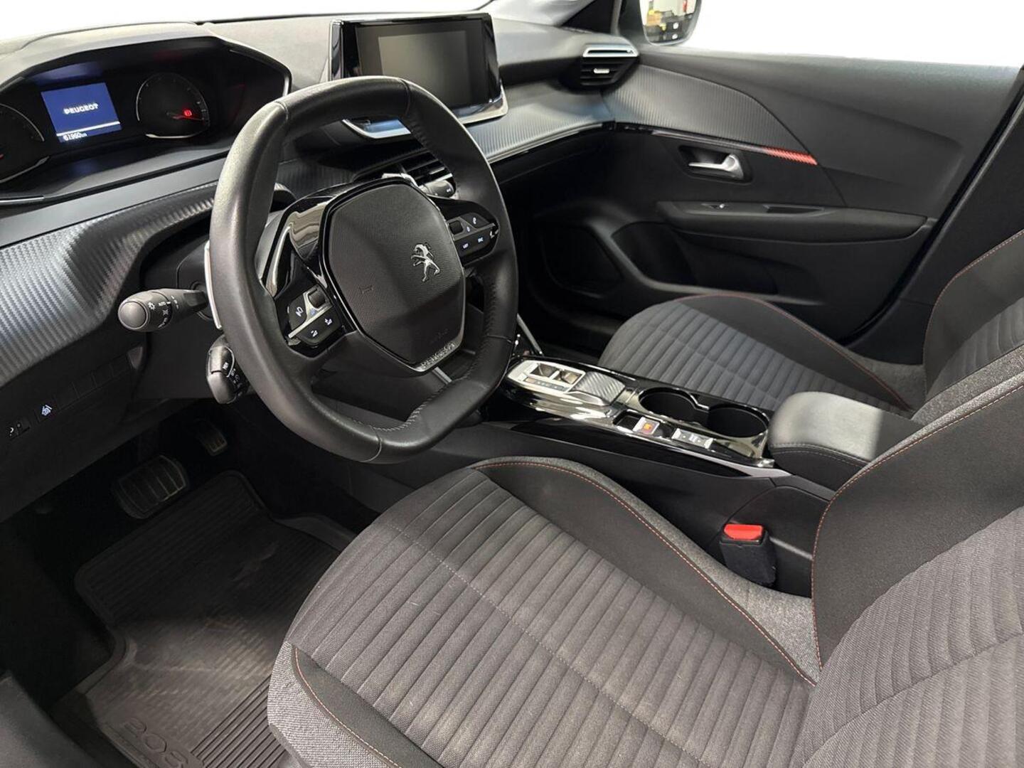 PEUGEOT 208 2022