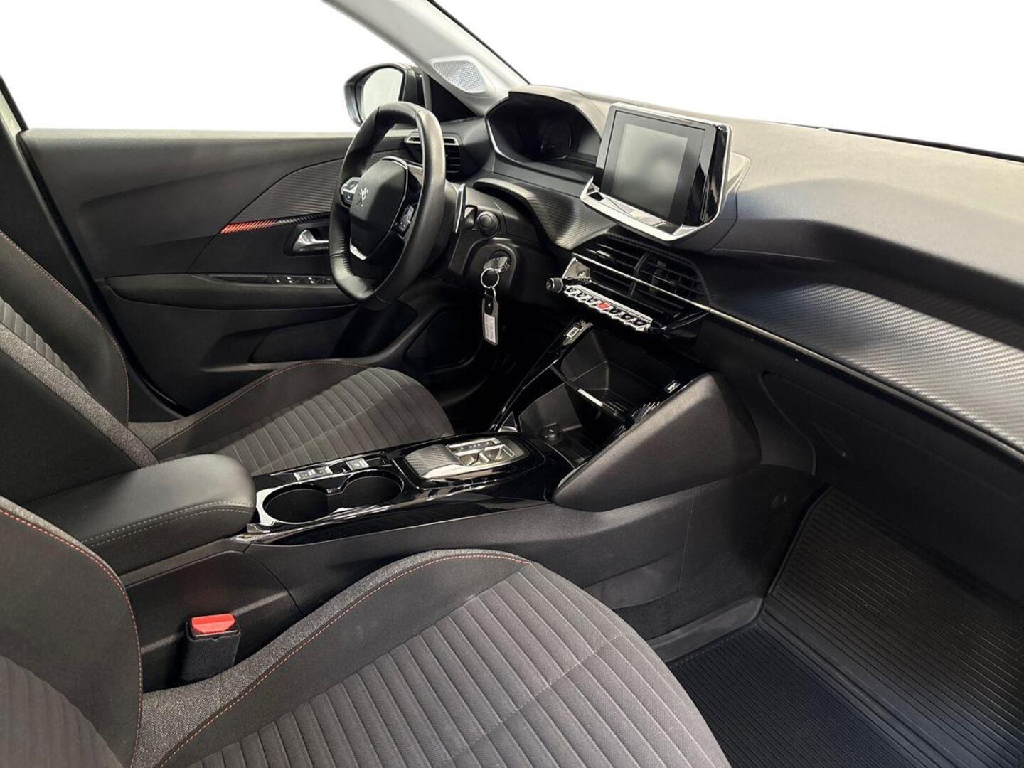 PEUGEOT 208 2022