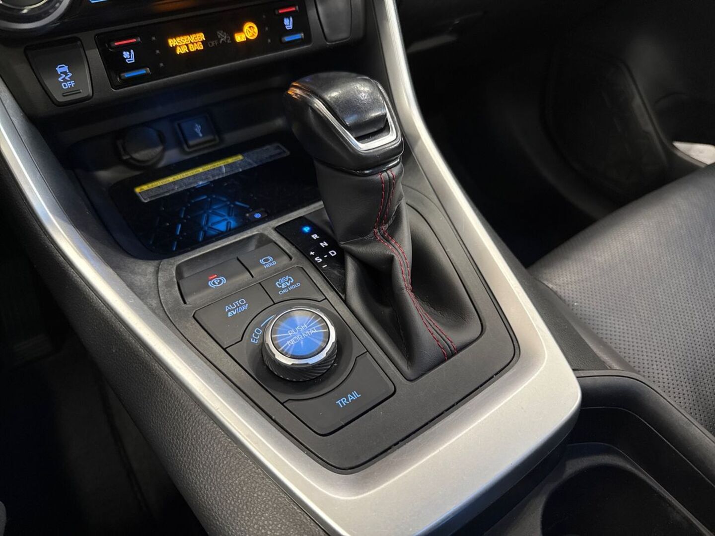 TOYOTA RAV4 Plug-in 2021