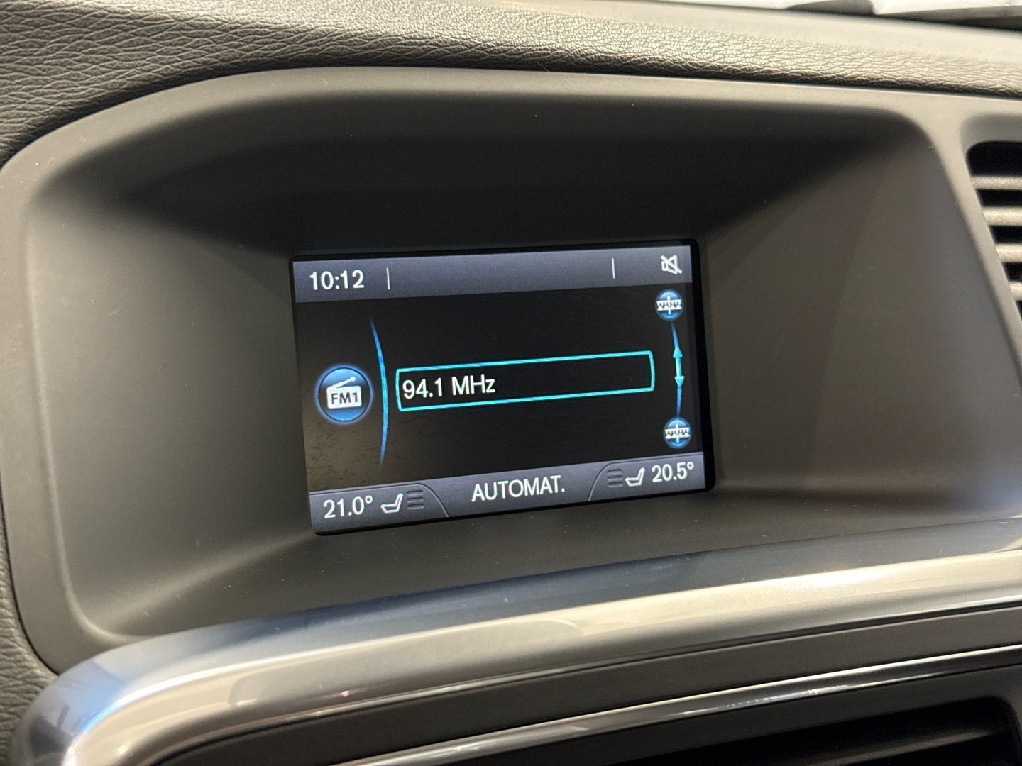 VOLVO V60 Cross Country 2016