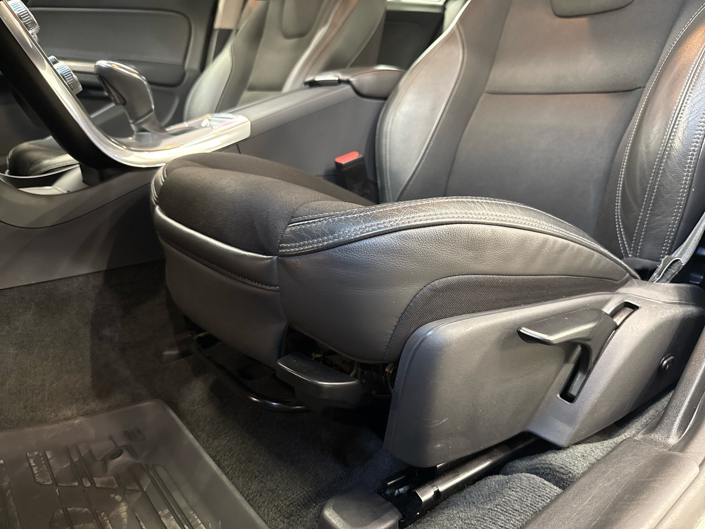 VOLVO V60 Cross Country 2016