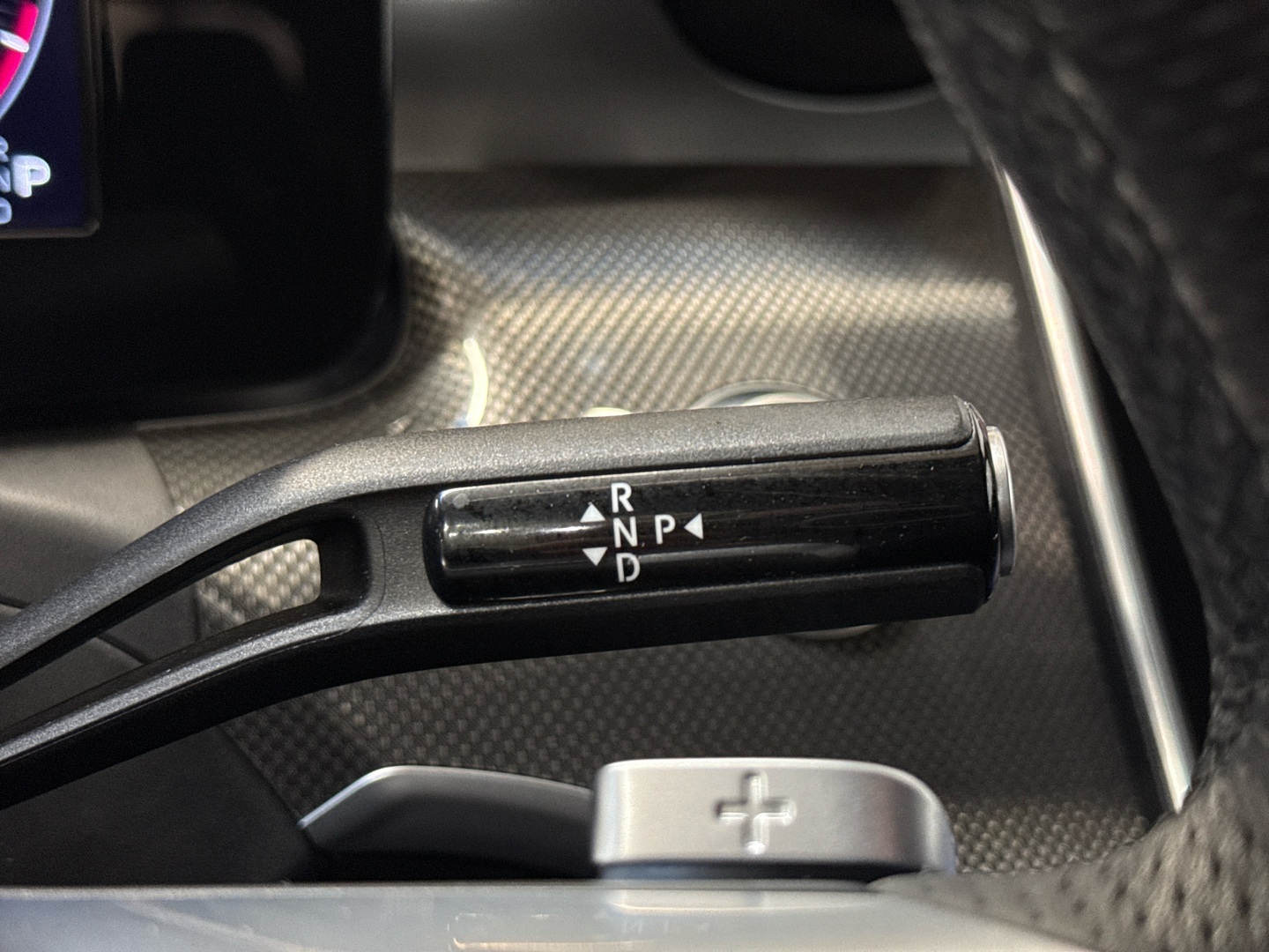 MERCEDES-BENZ C 2023