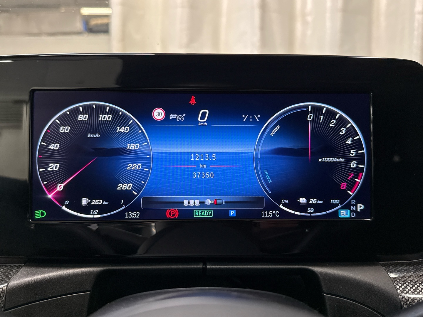 MERCEDES-BENZ C 2023