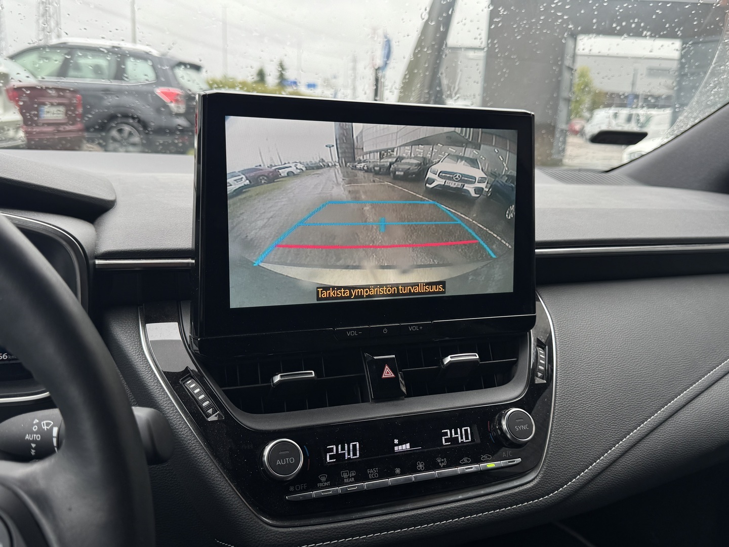 TOYOTA Corolla 2024