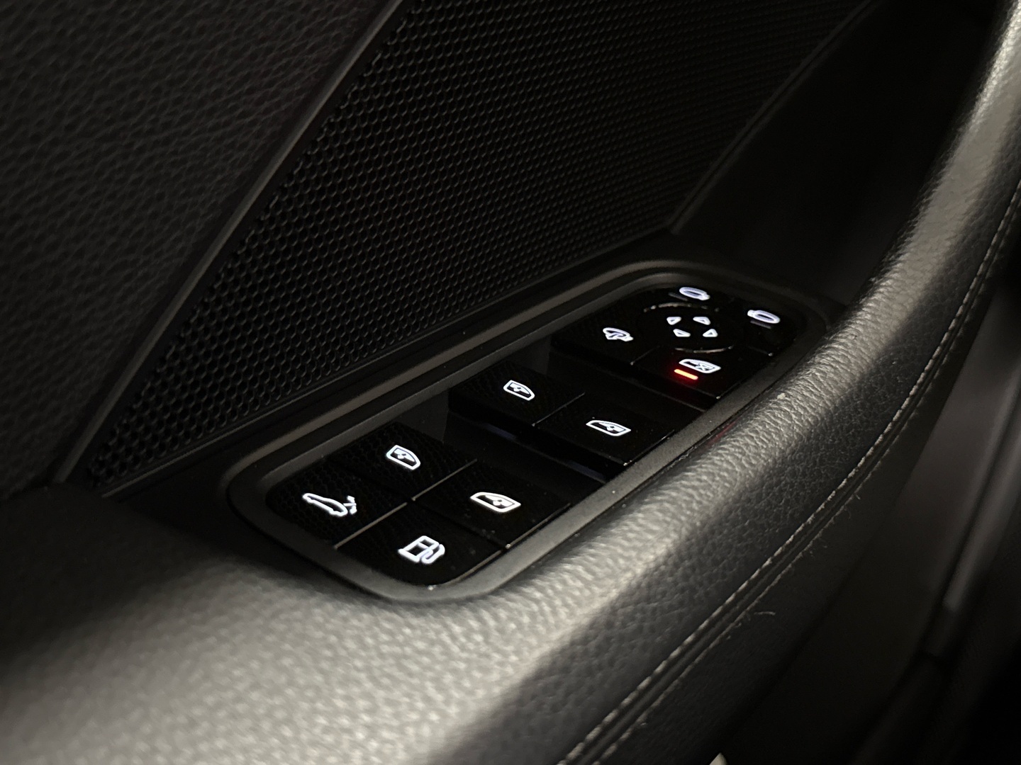 PORSCHE Panamera 2020