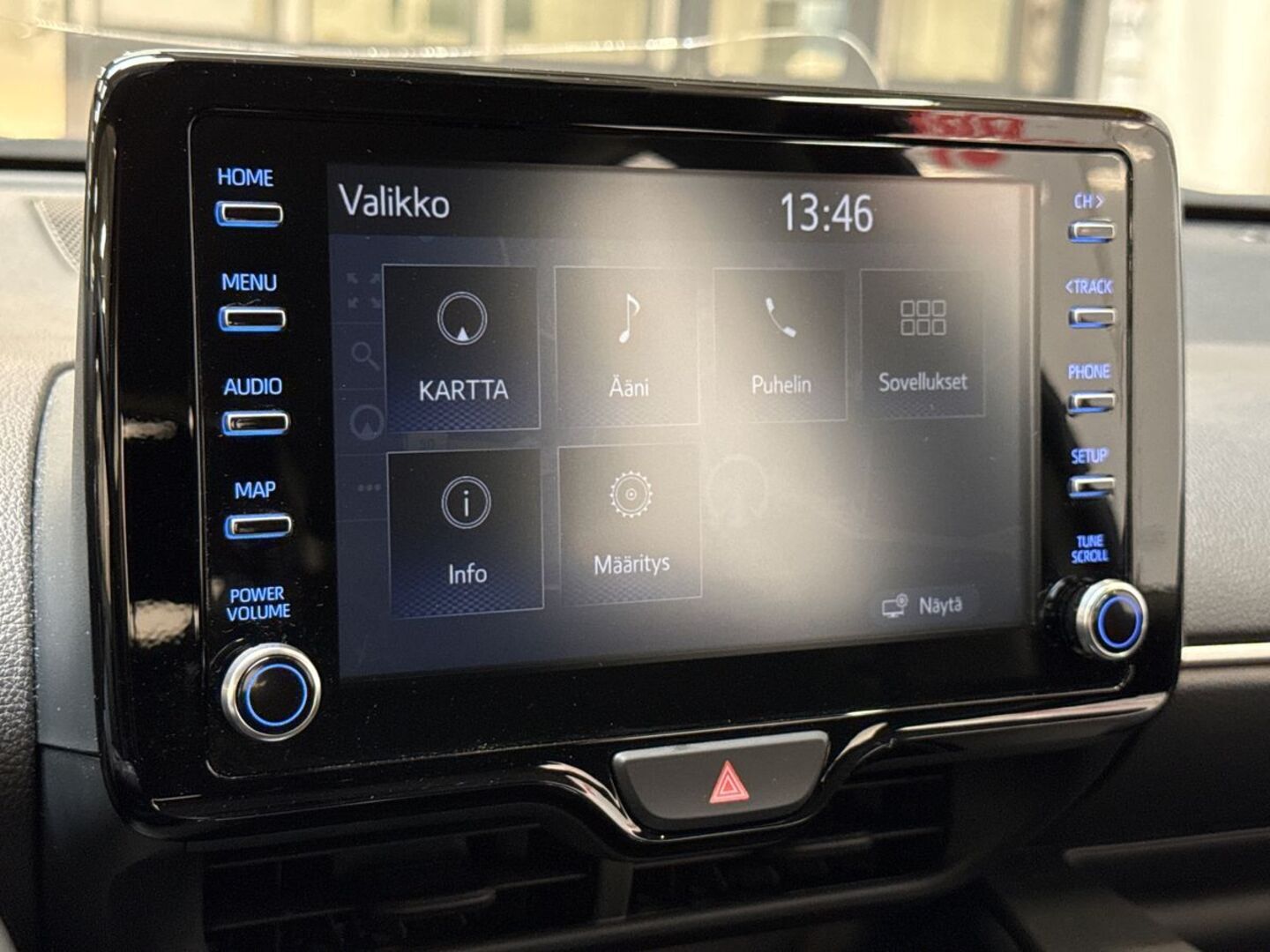 TOYOTA Yaris 2024