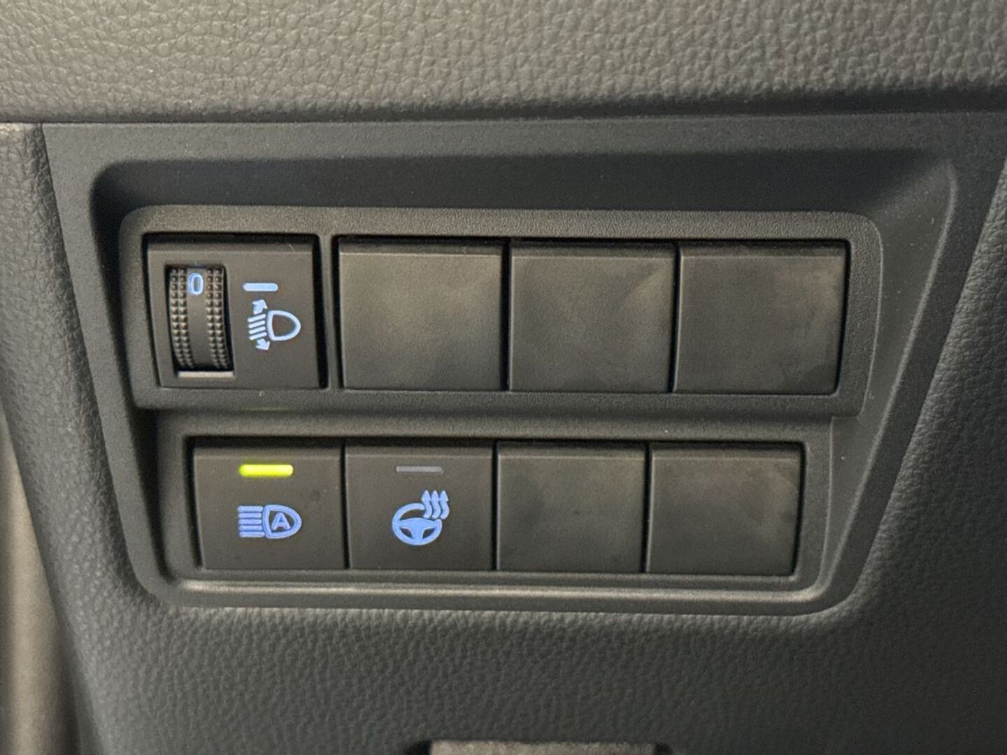 TOYOTA Yaris 2024