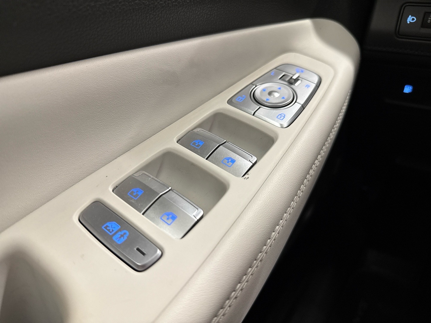 HYUNDAI Santa Fe 2021