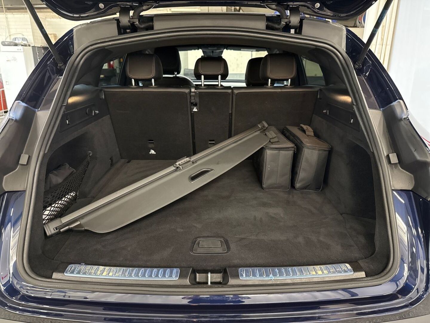 MERCEDES-BENZ EQC 2022