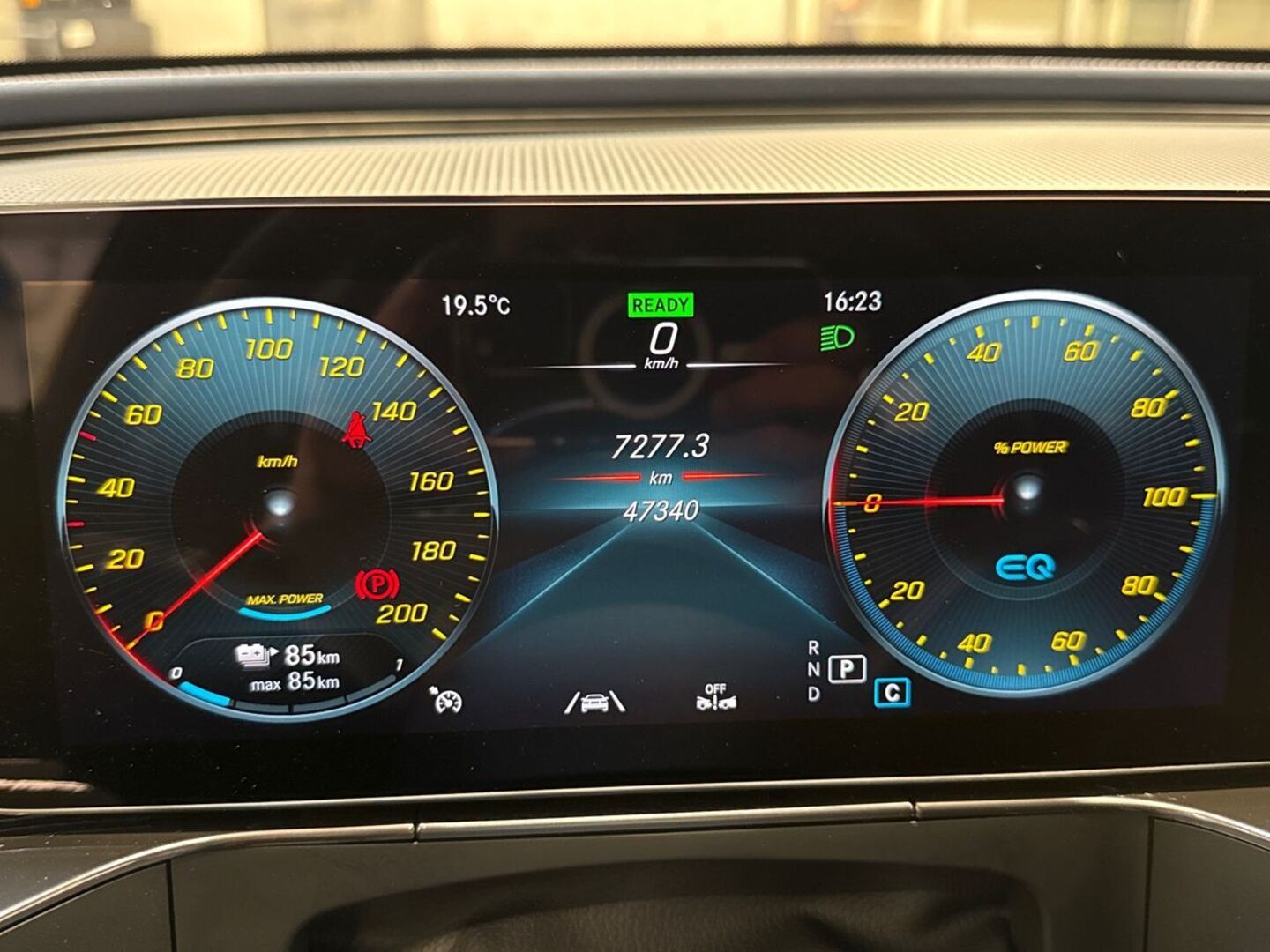 MERCEDES-BENZ EQC 2022