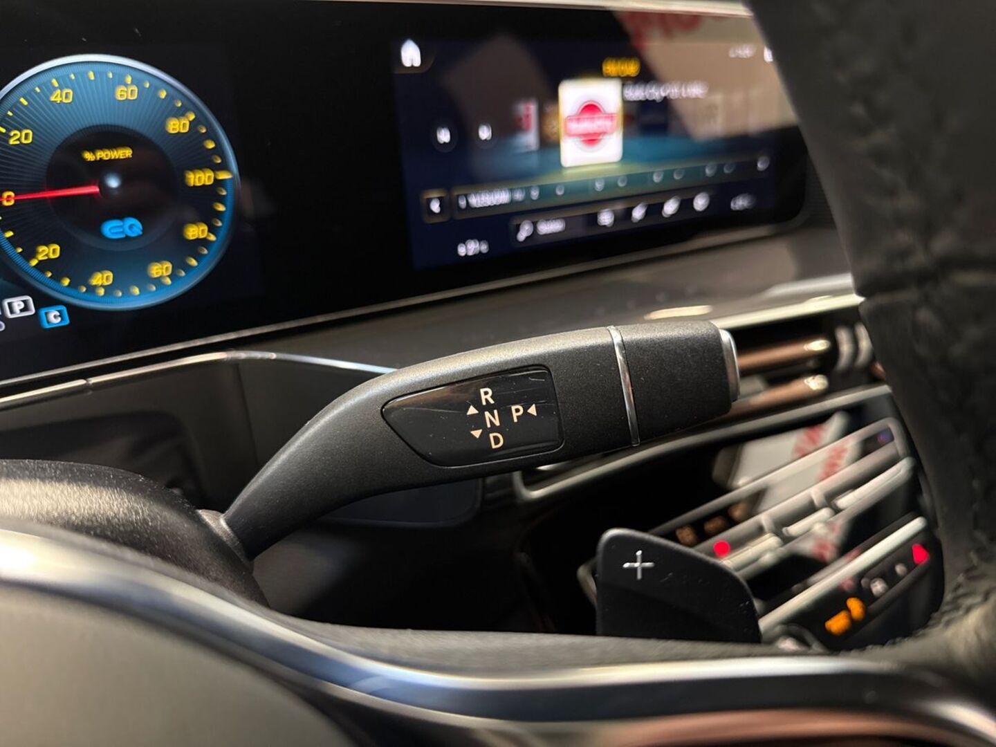 MERCEDES-BENZ EQC 2022