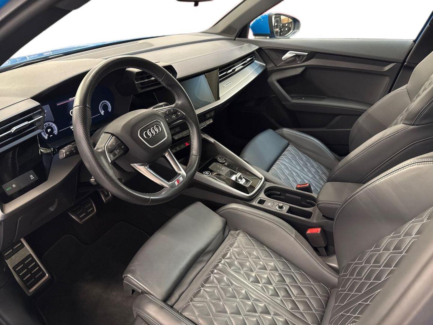 AUDI A3 2023