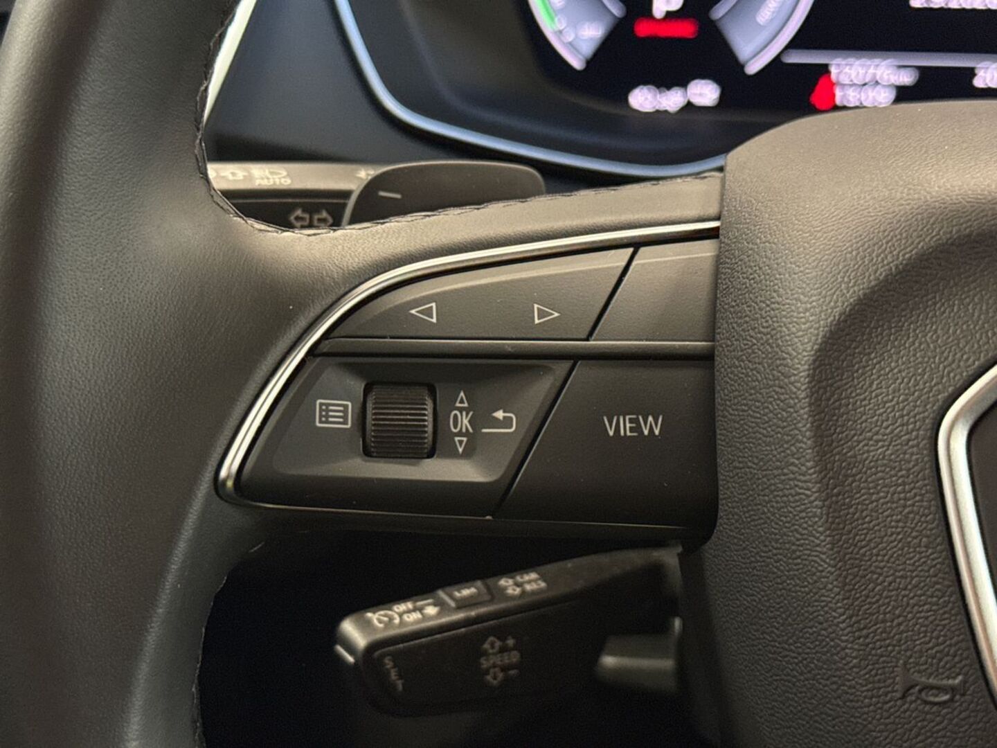 AUDI Q5 2024