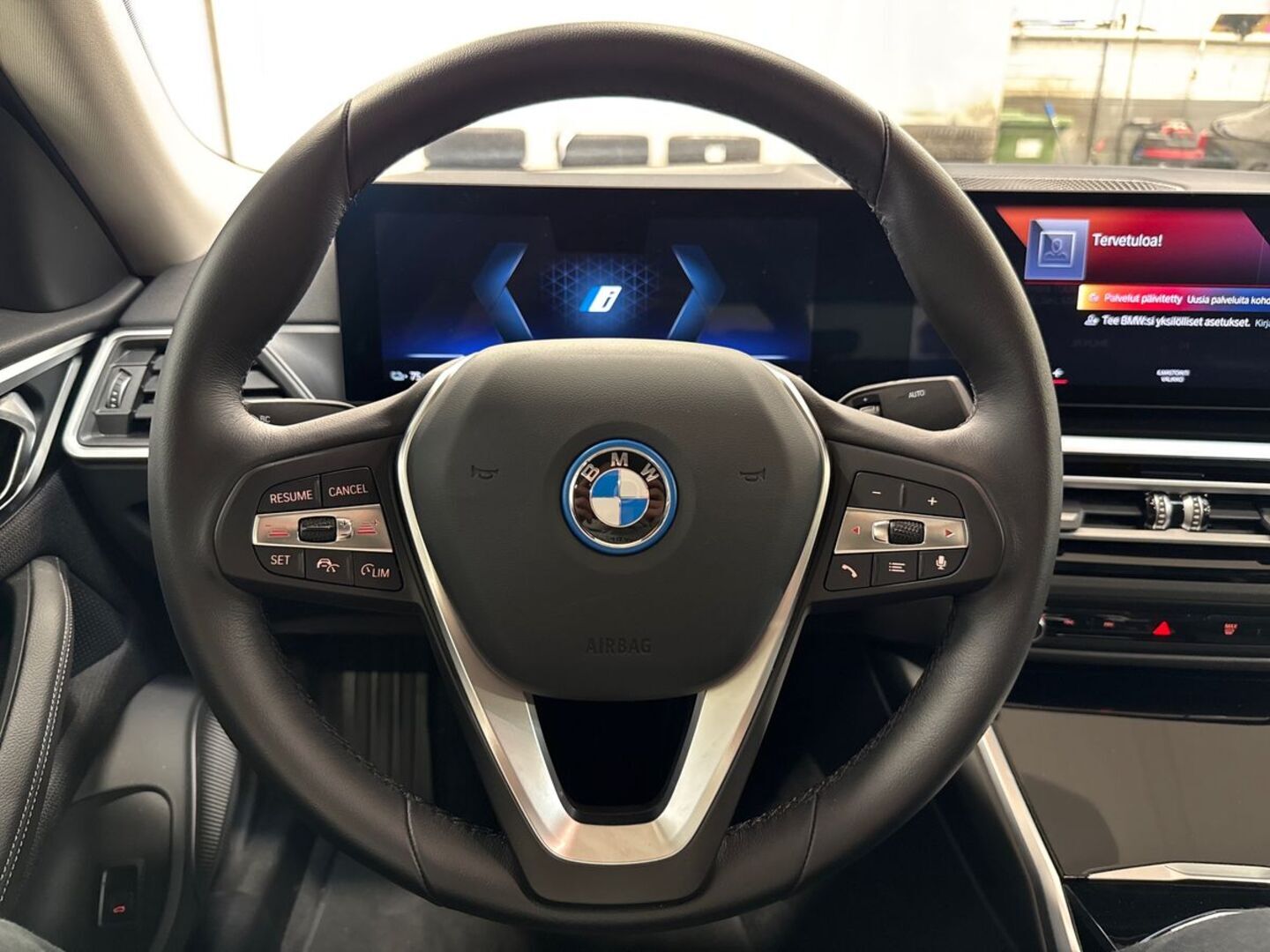 BMW i4 15