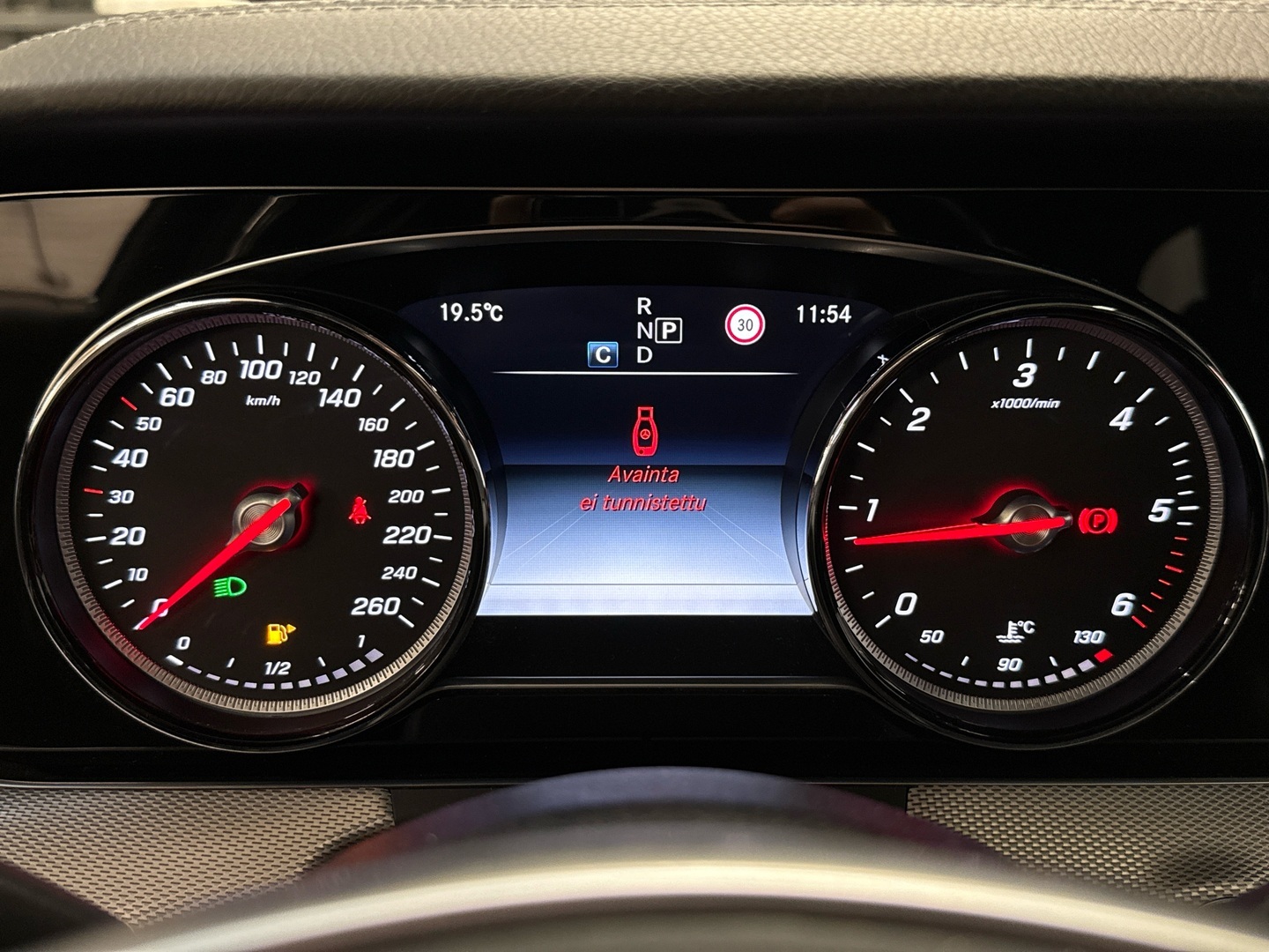 MERCEDES-BENZ E 2017