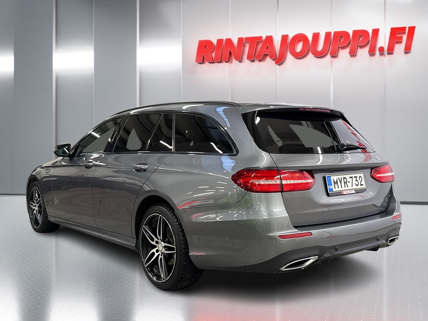 MERCEDES-BENZ E 2017