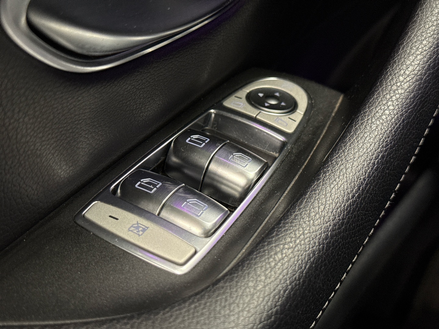 MERCEDES-BENZ E 2017