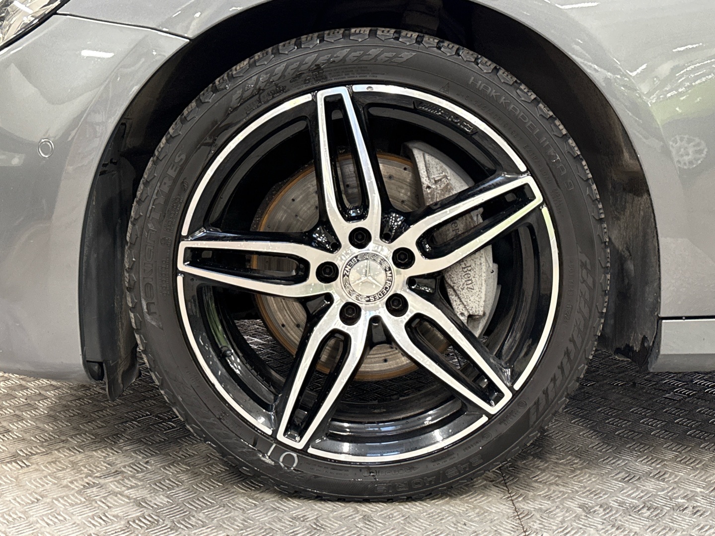 MERCEDES-BENZ E 2017