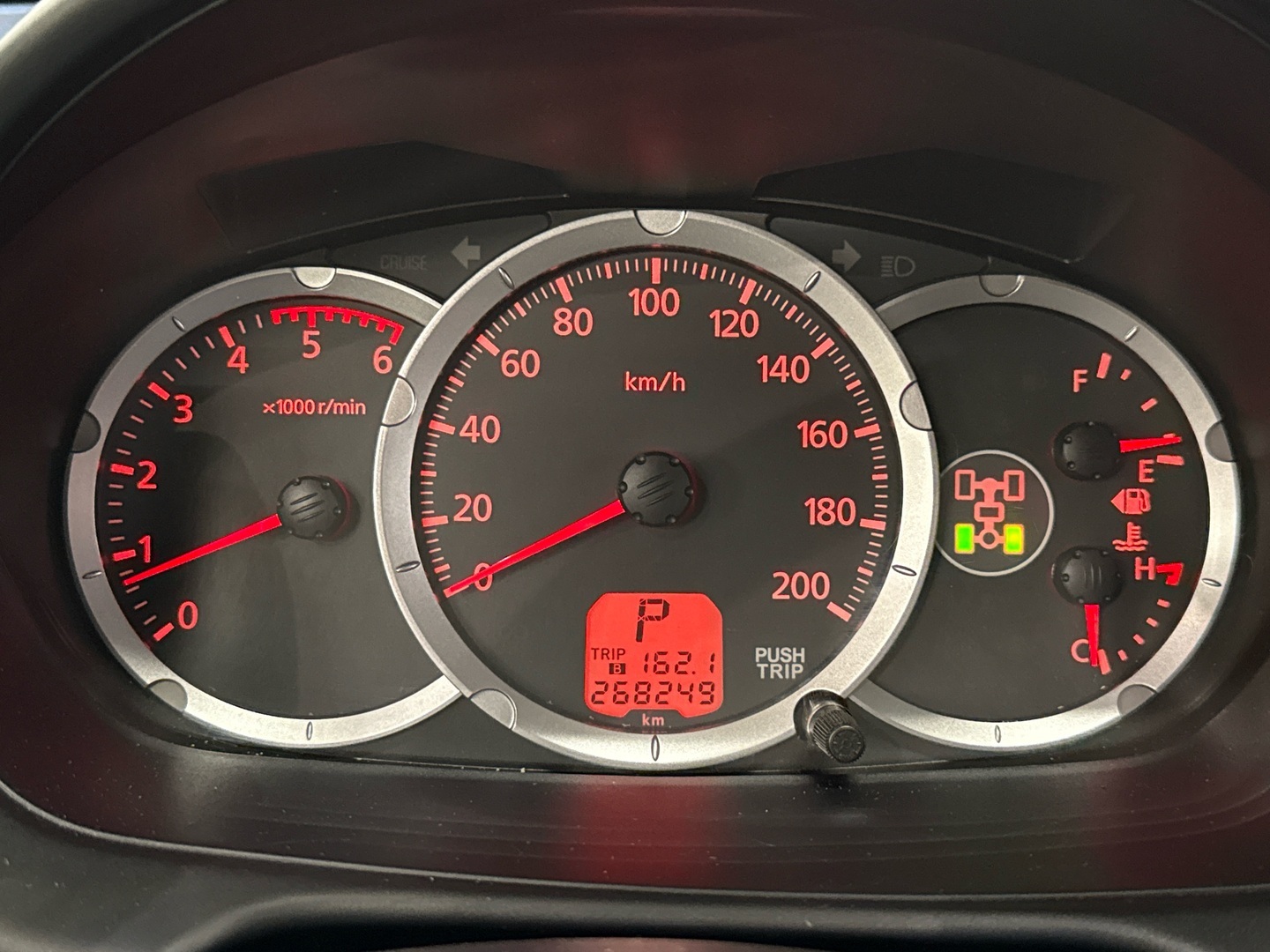 MITSUBISHI L200 2015