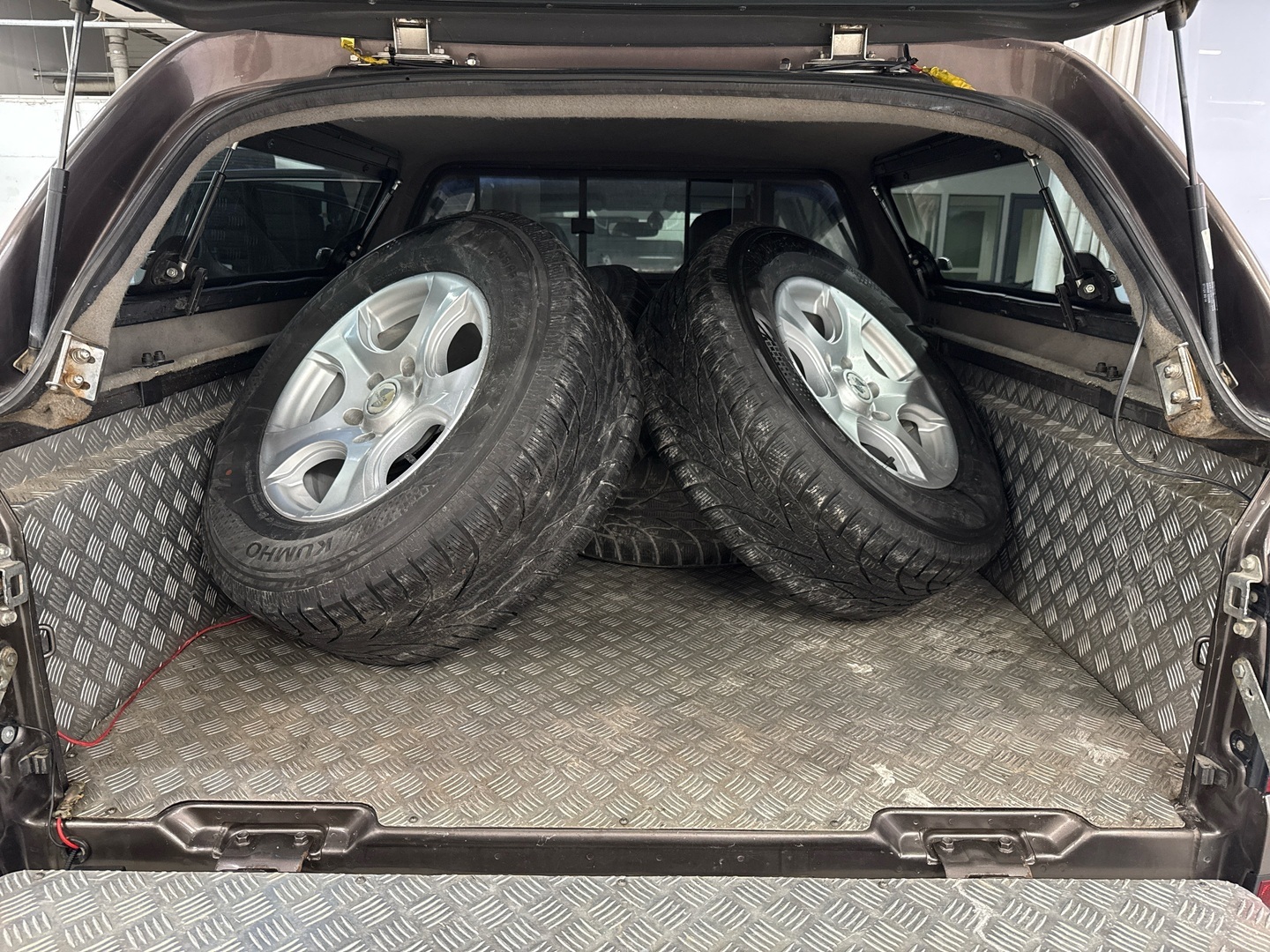 MITSUBISHI L200 2015