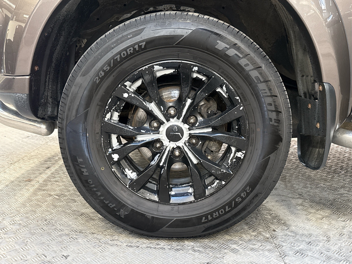 MITSUBISHI L200 2015