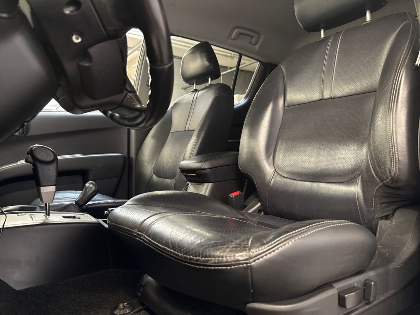 MITSUBISHI L200 2015