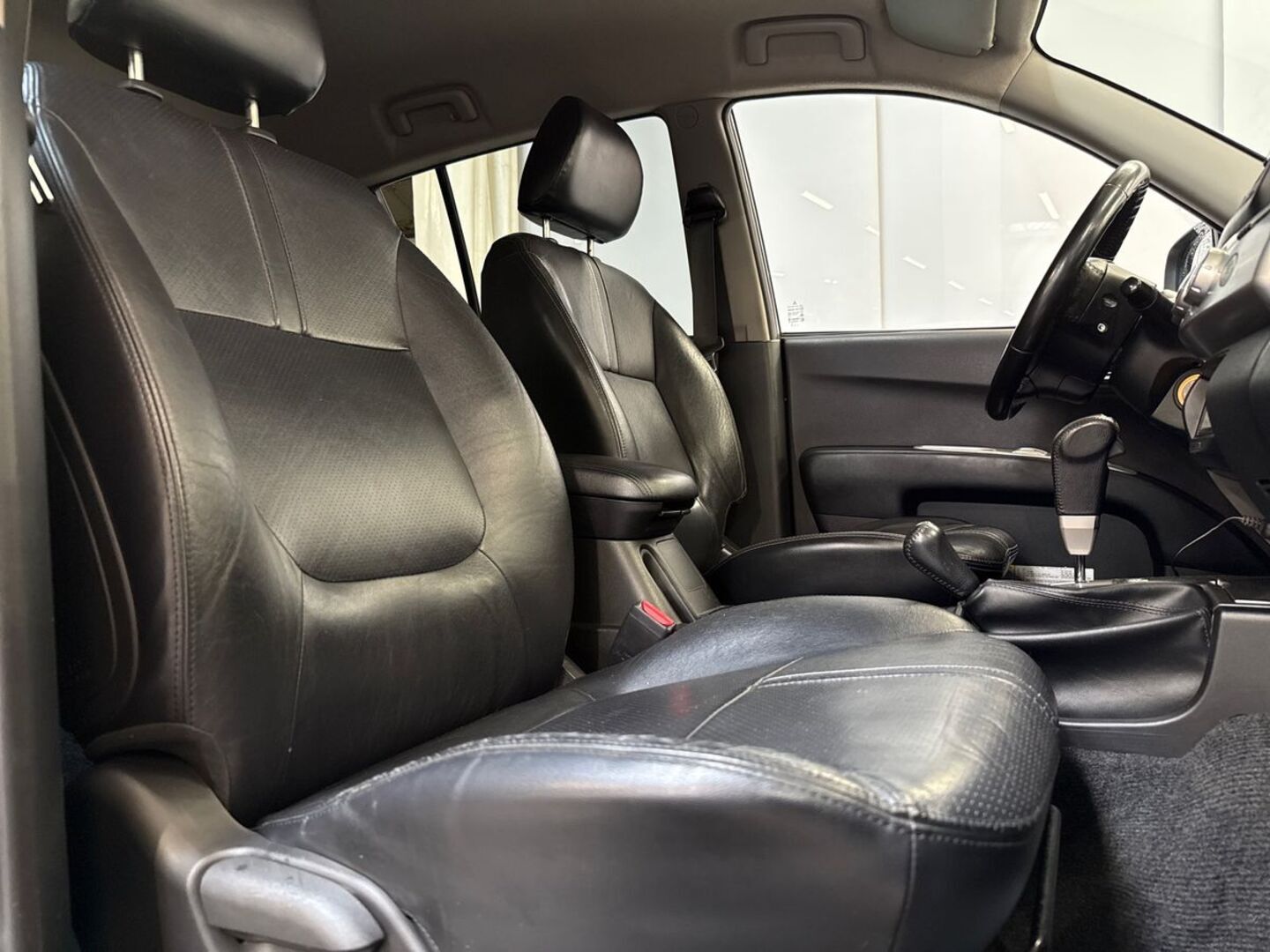 MITSUBISHI L200 2015