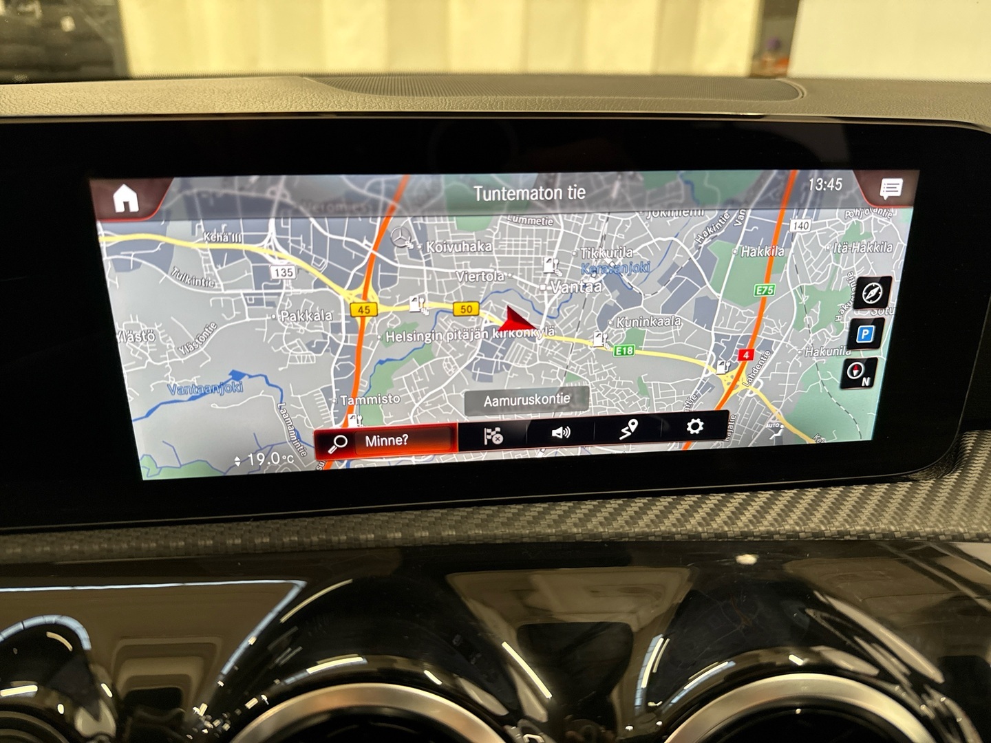 MERCEDES-BENZ A 2022