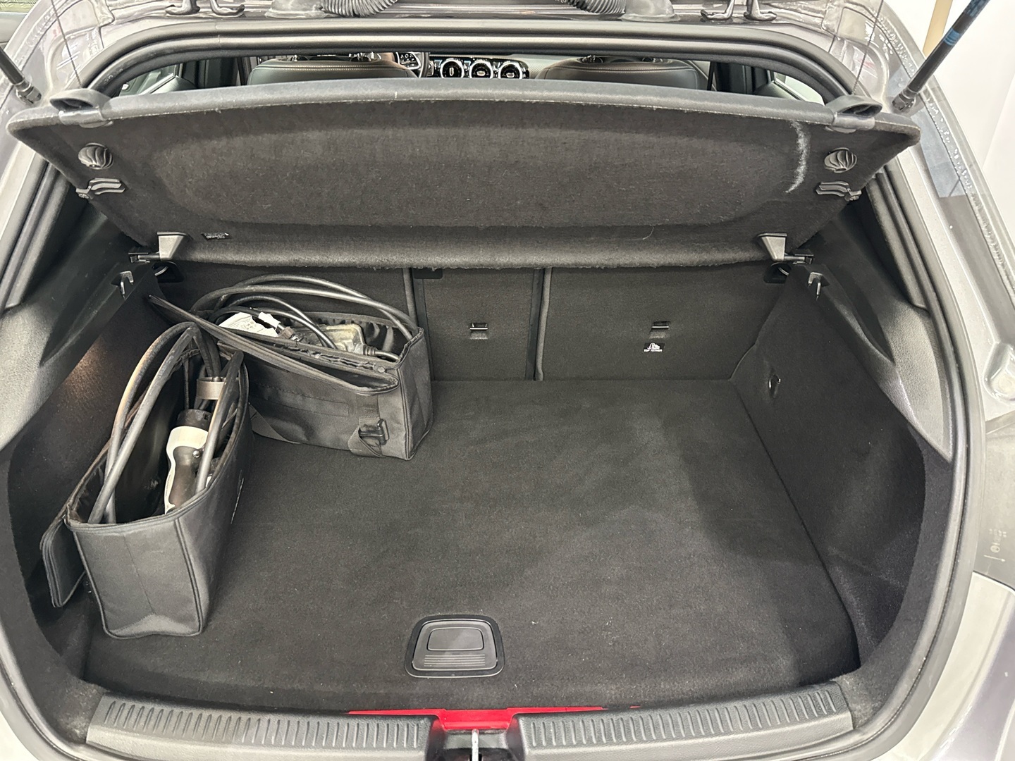 MERCEDES-BENZ A 2022