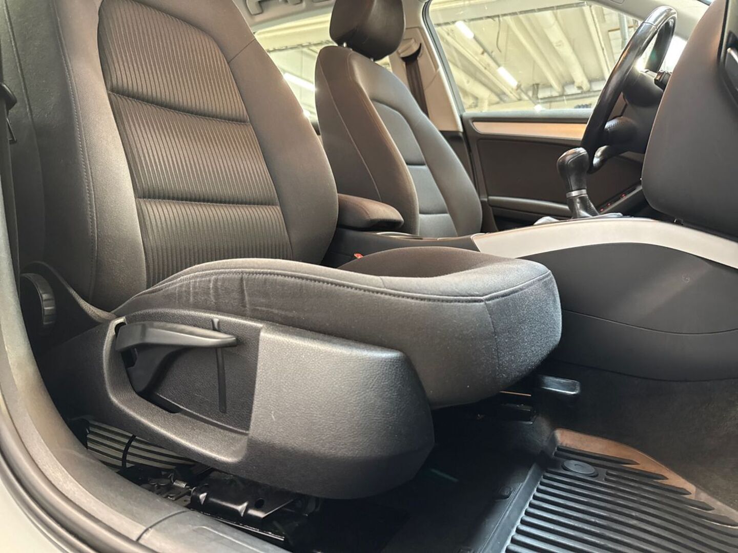 AUDI A4 2012