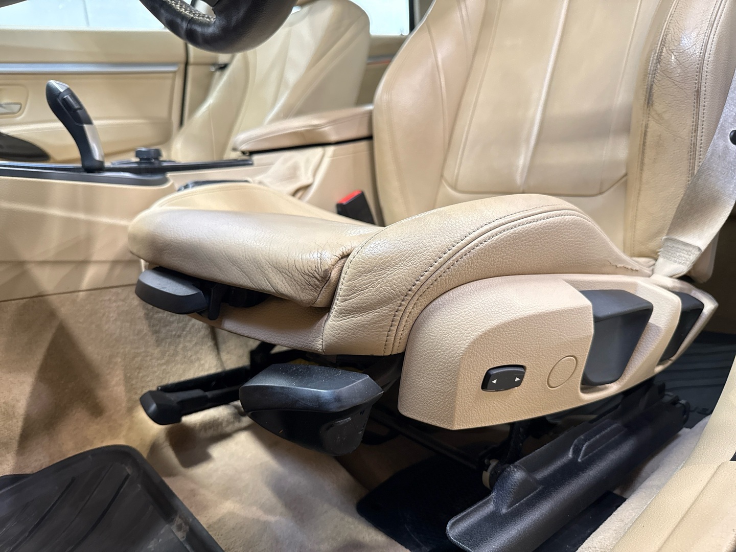 BMW 320 Gran Turismo 2013