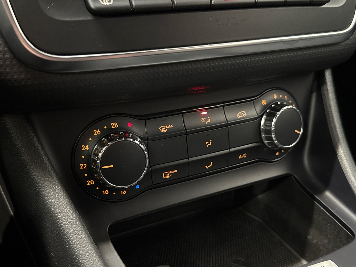 MERCEDES-BENZ A 2013