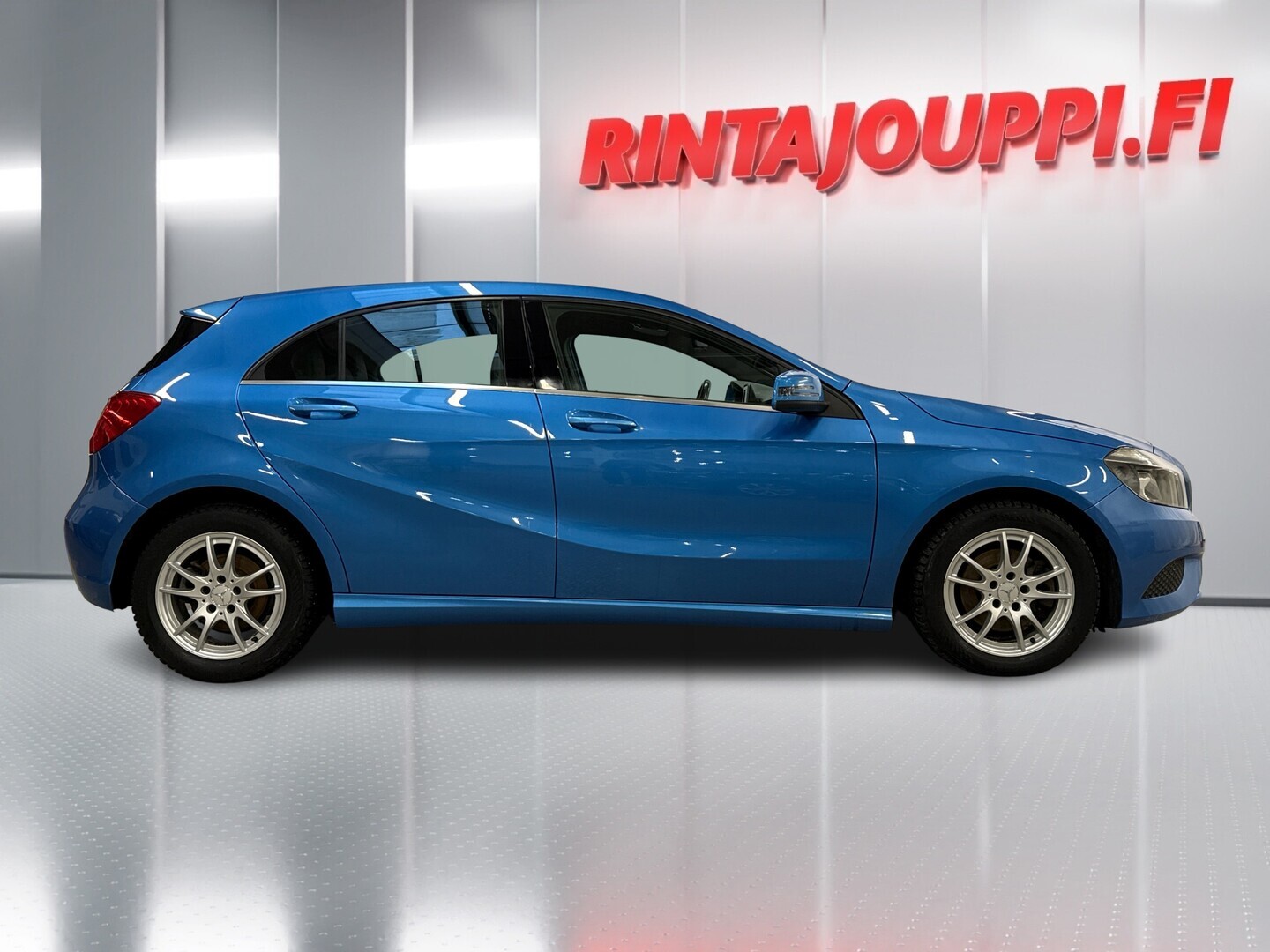 MERCEDES-BENZ A 2013