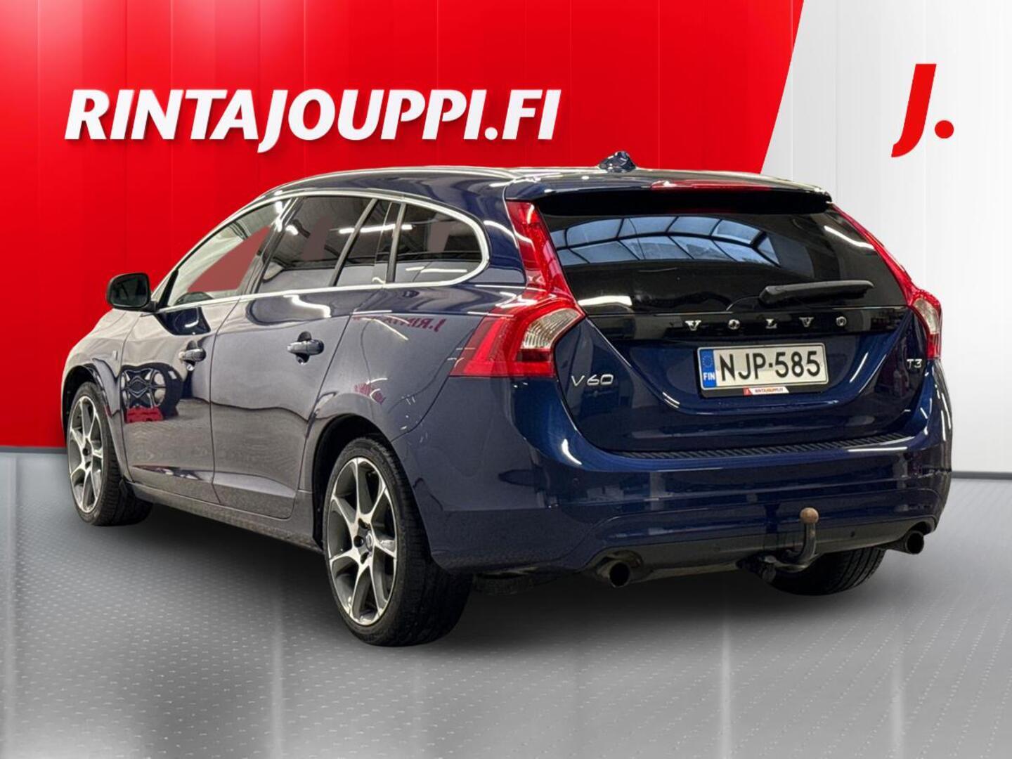 VOLVO V60 2