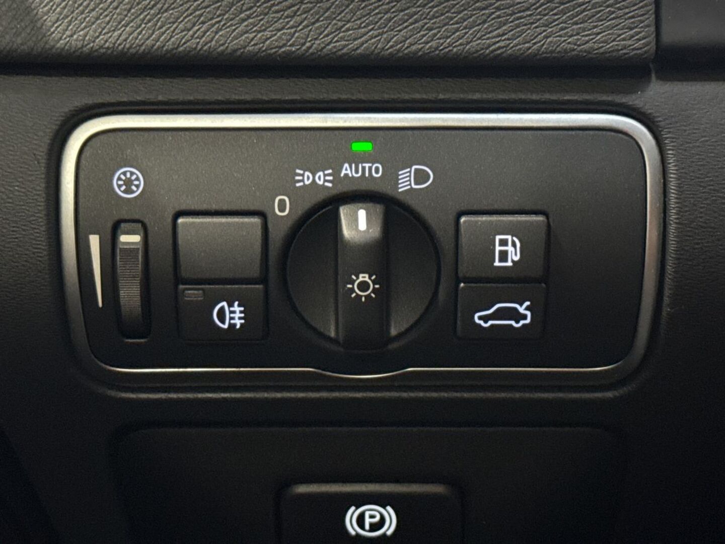 VOLVO V60 26