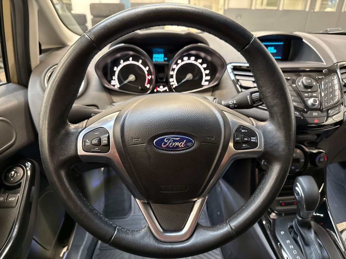 FORD Fiesta 2015