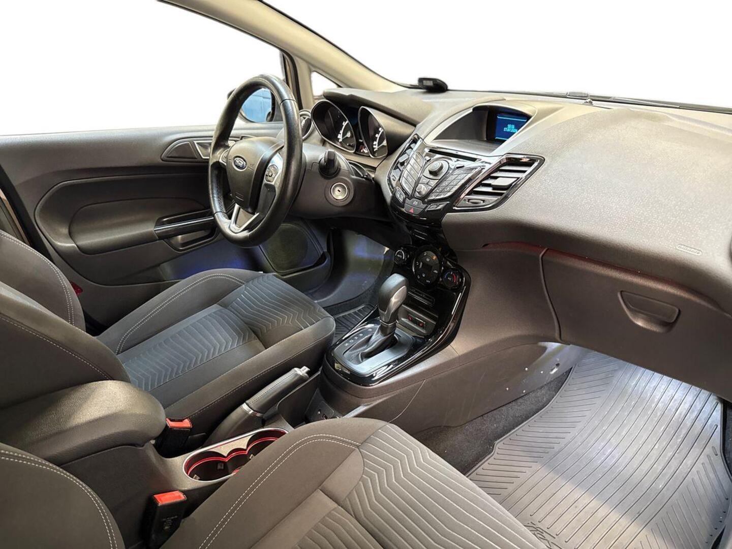 FORD Fiesta 2015